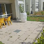 Miracle House 160qm Terrasse, Parkplatz & Internet 100mbit -self Check In- Λέονμπεργκ