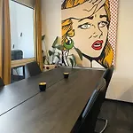 Διαμέρισμα Miracle House 160qm Terrasse, Parkplatz & Internet 100mbit -self Check In- *