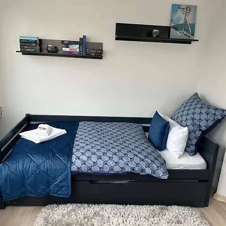 Miracle House 160qm Terrasse, Parkplatz & Internet 100mbit -self Check In- * Λέονμπεργκ