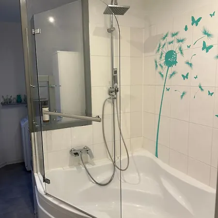 Miracle House Mit Terrasse, Parkplatz & Top-ausstattung In * Leonberg