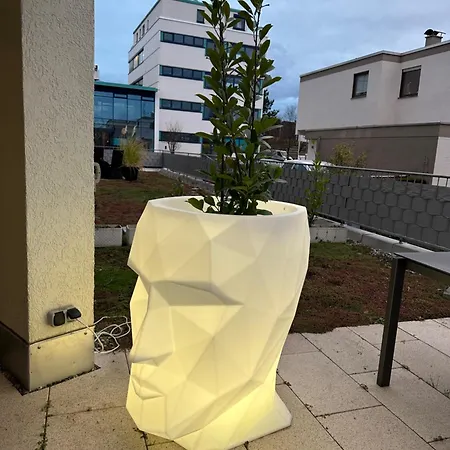Miracle House Mit Terrasse, Parkplatz & Top-ausstattung In 레온베르크