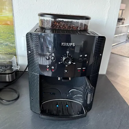 Lejlighed Miracle House Mit Terrasse, Parkplatz & Top-ausstattung In Leonberg