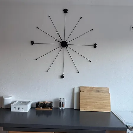 Miracle House 160qm Terrasse, Parkplatz & Internet 100mbit -self Check In-