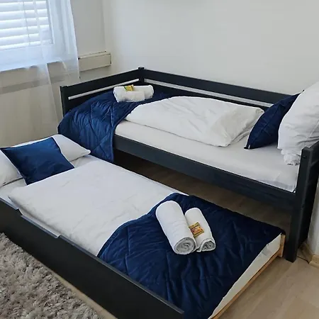 Miracle House Mit Terrasse, Parkplatz & Top-ausstattung In 아파트 레온베르크