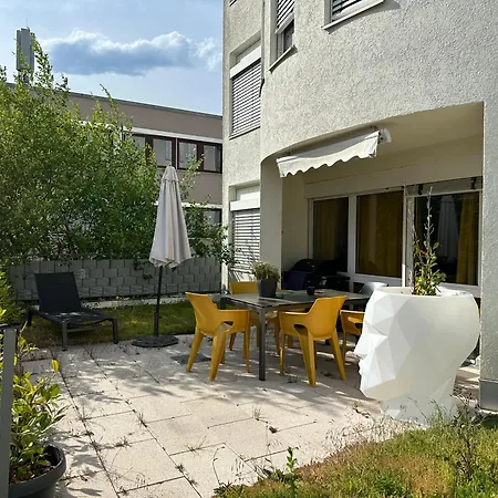 Miracle House 160qm Terrasse, Parkplatz & Internet 100mbit -self Check In- Λέονμπεργκ
