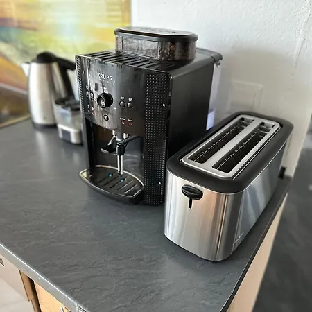 Miracle House 160Qm Terrasse, Parkplatz & Internet 100Mbit -Self Check In- Appartement *