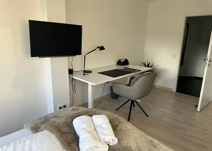 Miracle House 160Qm Terrasse, Parkplatz & Internet 100Mbit -Self Check In- Appartement Leonberg