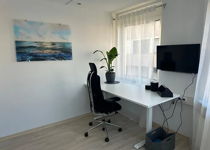 Miracle House 160Qm Terrasse, Parkplatz & Internet 100Mbit -Self Check In- *