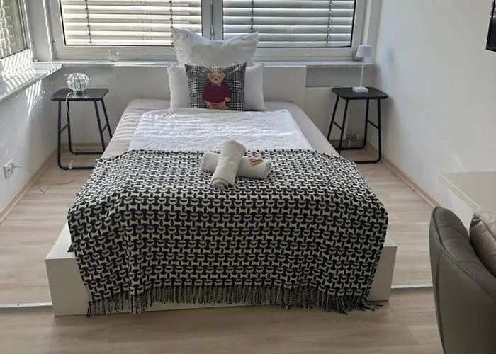 Miracle House 160qm Terrasse, Parkplatz & Internet 100mbit -self Check In- Lejlighed