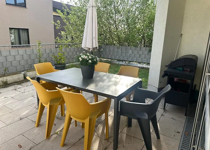 Miracle House 160Qm Terrasse, Parkplatz & Internet 100Mbit -Self Check In- Appartement Leonberg