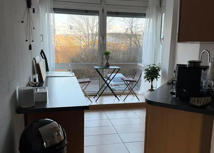 Miracle House 160Qm Terrasse, Parkplatz & Internet 100Mbit -Self Check In- Appartement *